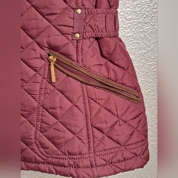 Weatherproof Quilted Zip Up Maroon Vest         Size S/CH - Picture 5 of 7